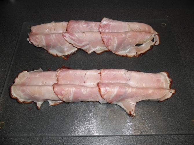 Beleg de afbakstokbrooden met roosted pork (van de Boni)